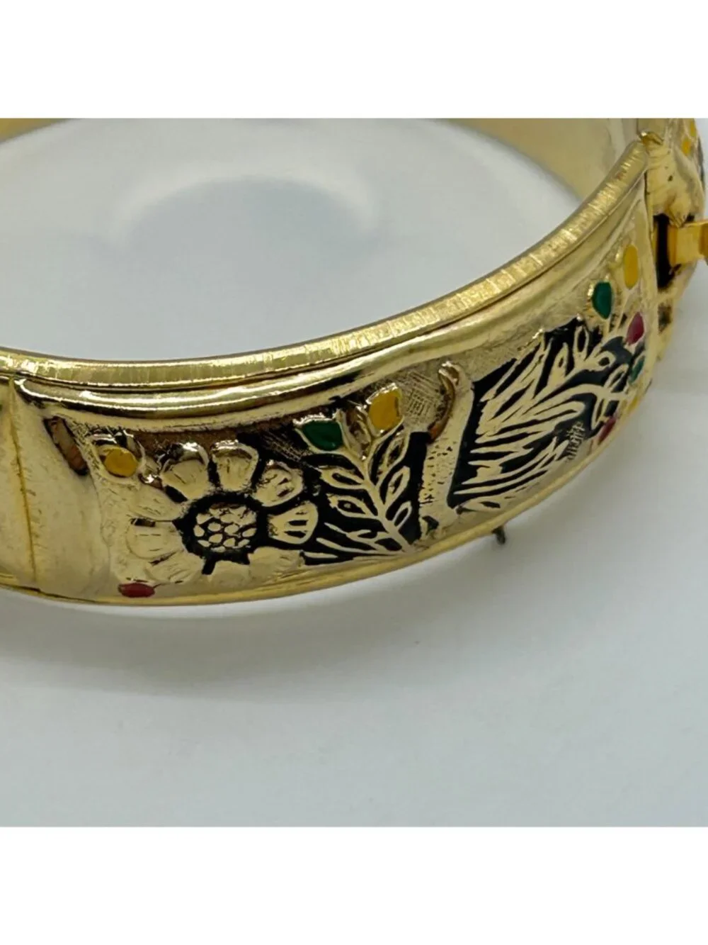 Vintage Gold Tone Floral Hinged Bangle Bracelet Enamel Detailing Embossed READ
